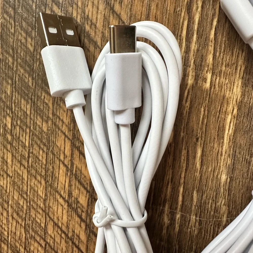 NWT* Set of 3 White USB C Charging Cables 58”